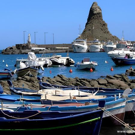 Lavika - Luxury Holiday Home Aci Trezza Esterno foto